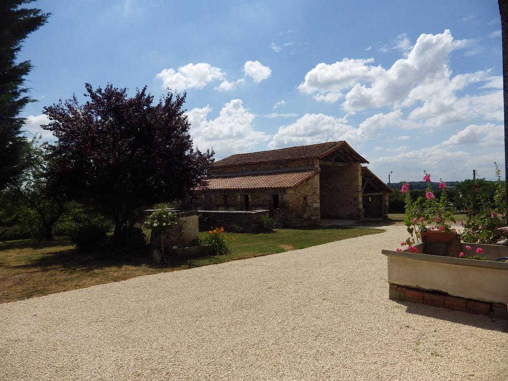 A La Haute Bouillere Bed & Breakfast Chavagnes-les-Redoux Exterior photo